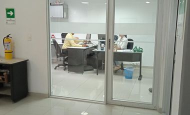 edificio en arriendo en la flora. Cod A645