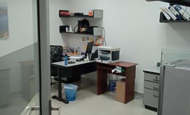 edificio en arriendo en la flora. Cod A645