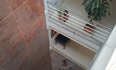 edificio en arriendo en la flora. Cod A645