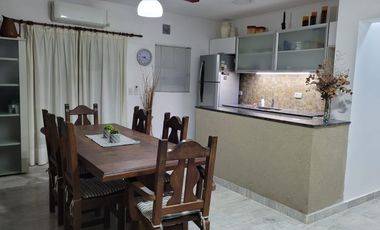 Casa en alquiler temporario en Funes