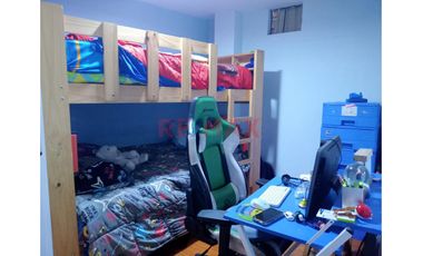 Se Vende Casa De 3 Pisos + Azotea En Cercado De Lima