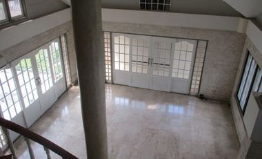 House for rent in Cebu City, Silver Hills with adjacent vacant lot unfurnished