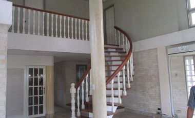 House for rent in Cebu City, Silver Hills with adjacent vacant lot unfurnished