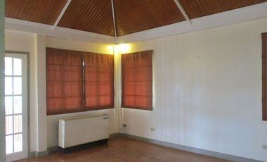 House for rent in Cebu City, Silver Hills with adjacent vacant lot unfurnished