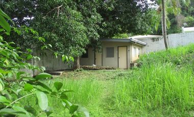 House for rent in Cebu City, Silver Hills with adjacent vacant lot unfurnished