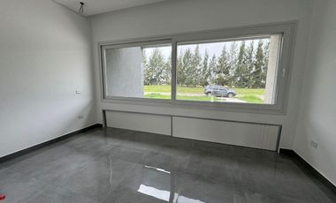 Destacado Chalet en Country Club La Providencia