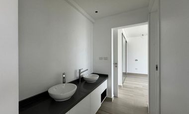 Destacado Chalet en Country Club La Providencia