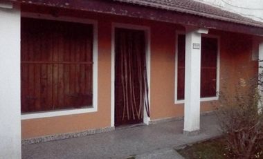 Casa y monoambiente en Santa Clara