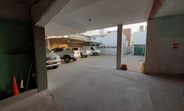 ALQUILO COCHERAS EN BARRIO COFICO PROXIMO AL CENTRO DE LA CIUDAD - ESTADIAS O MENSUAL