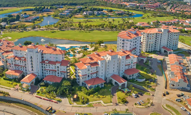 Venta de UNICO Town Home en Santa María, The Reserve