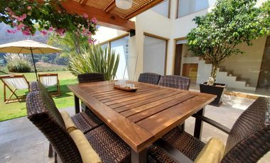 CASA EN VENTA, VALLE DE BRAVO