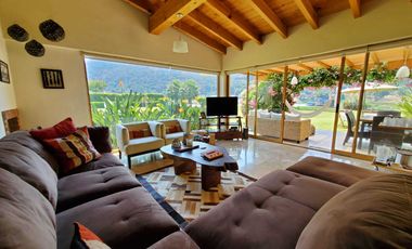 CASA EN VENTA, VALLE DE BRAVO