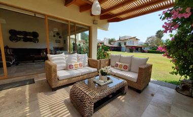 CASA EN VENTA, VALLE DE BRAVO