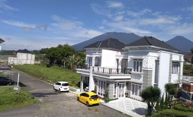 Rumah Nyaman Sejuk di Pacet Cianjur Dekat ke Pasar Cipanas