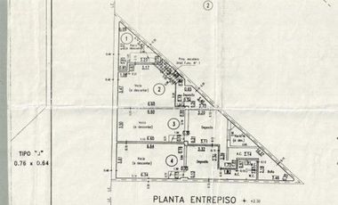VENTA PH EN VILLA REAL CON PARRILLA Y HOGAR