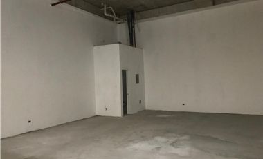 SEA Confiable Alquila Local  Westland  Mall, 119M2