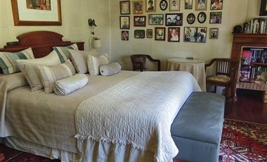 Casa en venta de 5d 5b Santa Maria Manquehue, Vitacura
