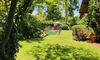 Casa en venta de 5d 5b Santa Maria Manquehue, Vitacura