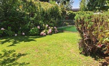 Casa en venta de 5d 5b Santa Maria Manquehue, Vitacura