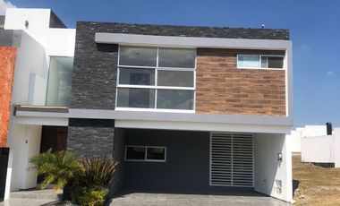 CASA EN RENTA MODERNA EN PUEBLA LOMAS DE ANGELOPOLIS