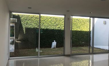 CASA EN RENTA MODERNA EN PUEBLA LOMAS DE ANGELOPOLIS