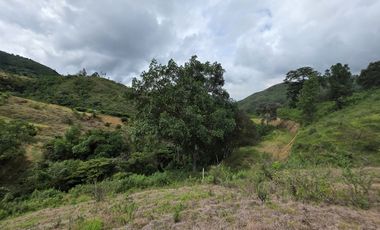 VENTA LOTE VÍA LA CUMBRE EN SANTA INES. Cod V8611