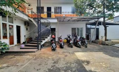 DIJUAL RUMAH KOMERSIAL / RUANG USAHA di Jl KARANG TENGAH RAYA, JAKSEL