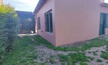 Casa APTO CREDITO de 3 Amb. a la venta en Cañuelas