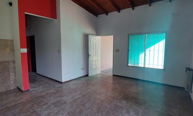 Casa APTO CREDITO de 3 Amb. a la venta en Cañuelas