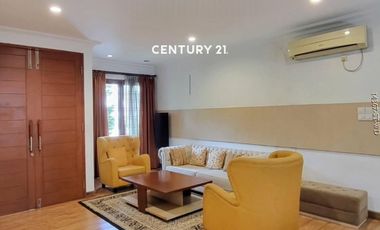 Dijual Murah Rumah Di Depan Taman Di Cluster Bagus Di Sektor 9