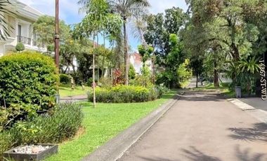 Dijual Murah Rumah Di Depan Taman Di Cluster Bagus Di Sektor 9