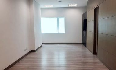 PR13424 Oficina en arriendo sector Ciudad del Rio
