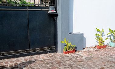 CASA 3 AMBIENTES CON DEPENDENCIAS SOBRE LOTE PROPIO