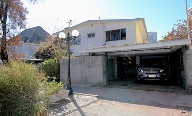 Casa en Venta en AMAPOLAS