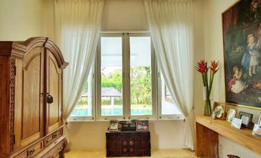 DIJUAL RUMAH MEWAH dgn BASEMENT, S.POOL di Jl DURIAN, JAGAKARSA