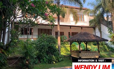 DIJUAL RUMAH LUAS, MEWAH dgn GARDEN, S.POOL di Jl KEMANG, JAKSEL