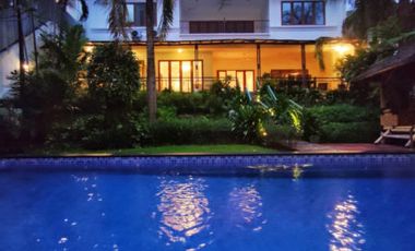 DIJUAL RUMAH LUAS, MEWAH dgn GARDEN, S.POOL di Jl KEMANG, JAKSEL