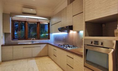 DIJUAL RUMAH LUAS, MEWAH dgn GARDEN, S.POOL di Jl KEMANG, JAKSEL