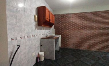 DEPTOS 2 AMBIENTES, COCINA COMEDOR, HABITACIÓN Y BAÑO.