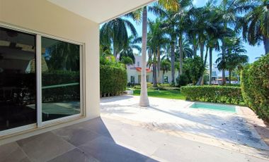 Exclusiva Casa en Venta - Isla Dorada en Cancun