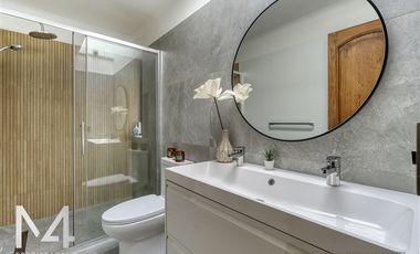 Casa amoblada en arriendo de 5 dorm. en Vitacura