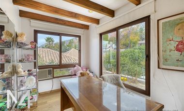Casa amoblada en arriendo de 5 dorm. en Vitacura