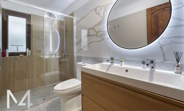 Casa amoblada en arriendo de 5 dorm. en Vitacura