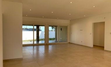 VENDO CHALET  EN SIERRA DE LOS PADRES