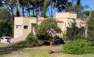 VENDO CHALET  EN SIERRA DE LOS PADRES