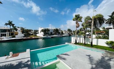 Residencia nueva en VENTA en Puerto Cancún, Cancún