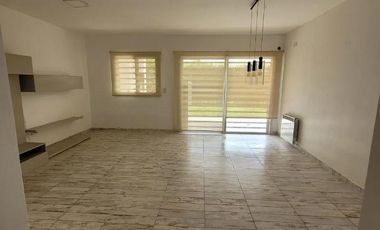 Departamento en La Madrugada, Pilar