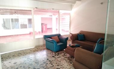 casa en venta en la riviera. Cod V17277