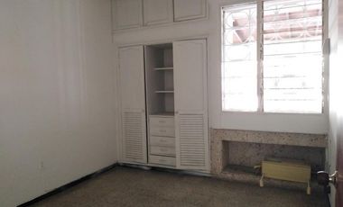 casa en venta en la riviera. Cod V17277