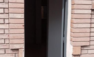 LINDO / BUEN ESTADO   Bº COVIMET   3 DORM  PATIO   ESPACIO ESTACIONAMIENTO   USD 27.000  IMPERIO MAT.518